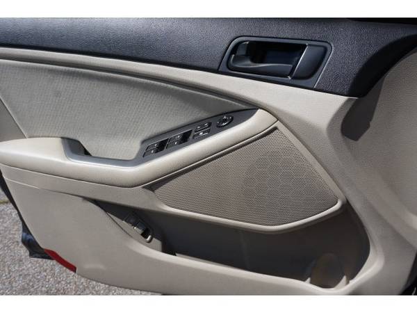 2015 Kia Optima 4dr Sedan LX Platinum Graphite for sale in Memphis, TN – photo 13