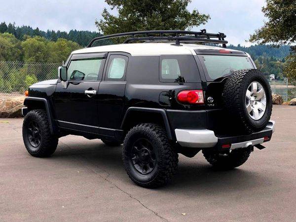 2010 Toyota FJ Cruiser Base 4x4 4dr SUV 5A - NEW INVENTORY SALE!! for sale in Gladstone, OR – photo 4