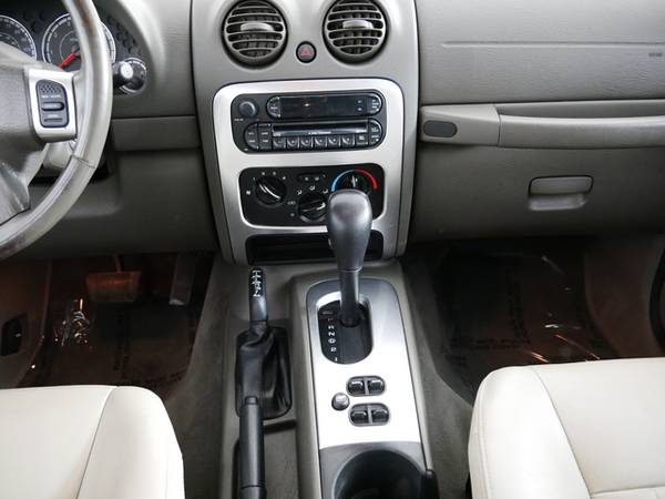 2005 Jeep Liberty Limited - - by dealer - vehicle for sale in Inver Grove Heights, MN – photo 18