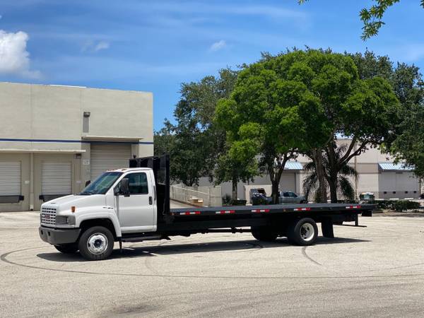 2005 GMC C5500 24 Foot Flatbed 8 1L Gas - - by for sale in West Palm Beach, NC – photo 2