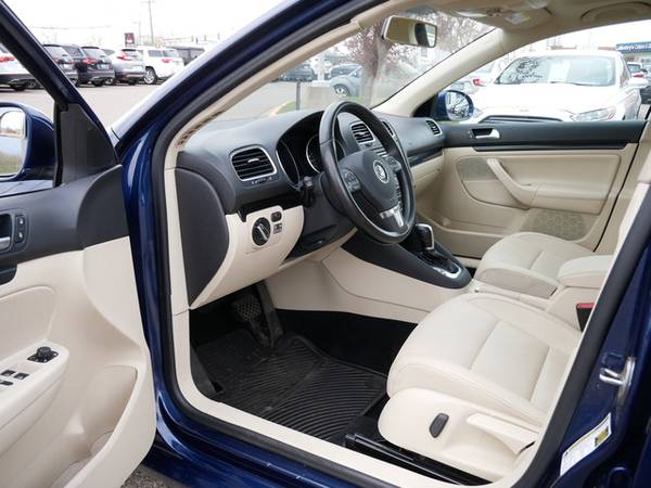 2012 Volkswagen VW Jetta SportWagen TDI w/Sunroof & Nav - cars & for sale in Inver Grove Heights, MN – photo 17