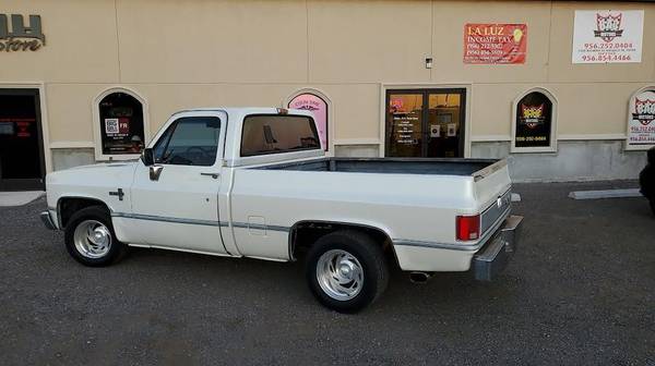 1987 CHEVROLET R10 CLEAN TITLE - cars & trucks - by owner - vehicle... for sale in Weslaco, TX – photo 3