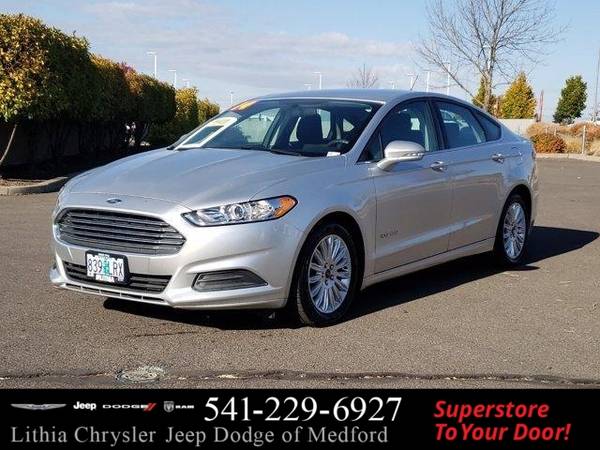 2014 Ford Fusion Hybrid 4dr Sdn SE Hybrid FWD - cars & trucks - by... for sale in Medford, OR – photo 3