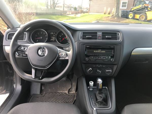 2015 VW Jetta 1.8 T SE - cars & trucks - by owner - vehicle... for sale in Arlington Heights, IL – photo 6