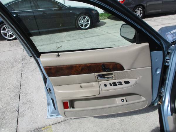 2007 Mercury Grand Marquis GS - cars & trucks - by dealer - vehicle... for sale in Bradenton, FL – photo 11
