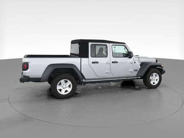 2020 Jeep Gladiator Sport Pickup 4D 5 ft pickup Silver - FINANCE -... for sale in Atlanta, CA – photo 12