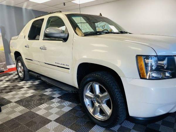 2013 Chevrolet Chevy Avalanche LTZ - cars & trucks - by dealer -... for sale in Plano, TX – photo 10