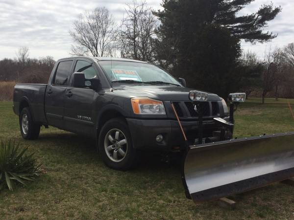 FS:2009 Nissan Titan Pro4X with plow - cars & trucks - by owner -... for sale in Bristol , RI – photo 4