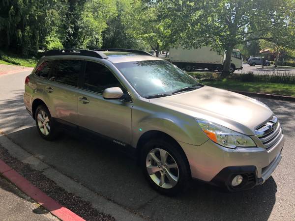 2014 Subaru Outback Limited AWD - Low Miles, Clean title, Auto for sale in Kirkland, WA – photo 3