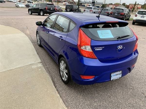 2014 Hyundai Accent SE*** Sunroof! Bluetooth! *** for sale in Sioux Falls, SD – photo 5