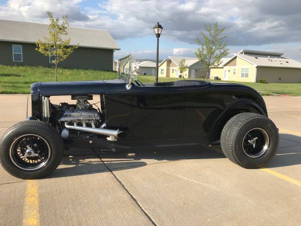 Beautiful 1932 Ford Roadster with Removable Hardtop - cars & trucks... for sale in Allen, TX – photo 2
