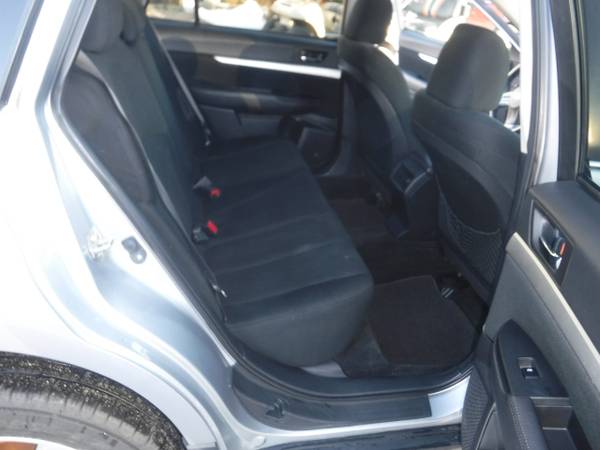 2013 Subaru Outback 4dr Wgn H4 Auto 2 5i Premium for sale in Auburn, ME – photo 17