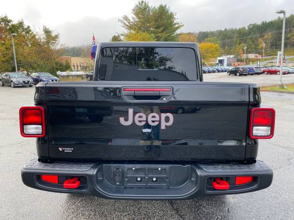 ~~~~~~~ 2020 Jeep Gladiator Rubicon ~~~~~~~ - cars & trucks - by... for sale in Barre, VT – photo 6