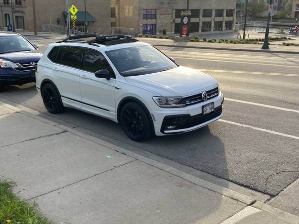2020 Volkswagen Tiguan SE R-LIne 4Motion for sale in milwaukee, WI – photo 3