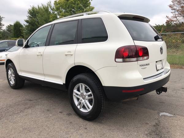 Volkswagen Diesel Touareg TDI SUV AWD 4x4 Leather Carfax Certified ! for sale in Charlottesville, VA – photo 5