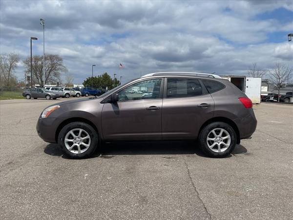 2009 Nissan Rogue SL - wagon - - by dealer - vehicle for sale in Fenton, MI – photo 9
