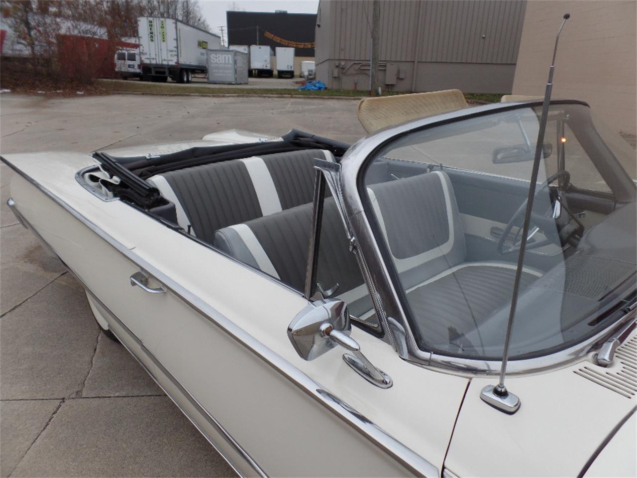 1960 Ford Sunliner for sale in Clinton Township, MI – photo 20