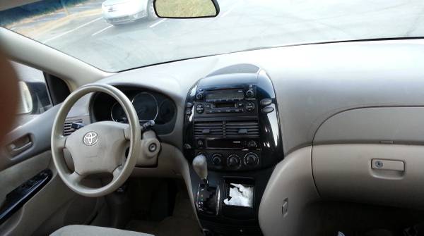 Toyota Sienna for sale in Greensboro, NC – photo 6