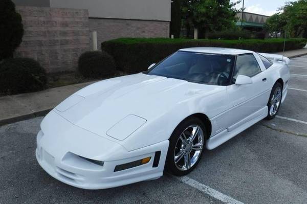 1996 Chevy Chevrolet Corvette Base 2dr Hatchback coupe White for sale in Springdale, AR – photo 2