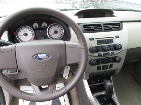 2008 FORD FOCUS SE 124K MILES ONE OWNER 4CYL - - by for sale in Providence, RI – photo 9