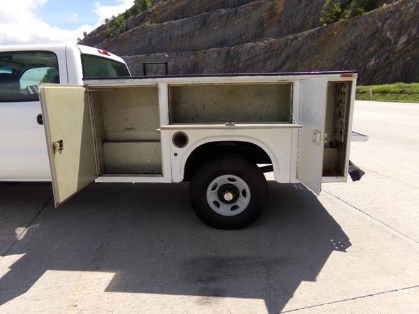 2006 Chevy 2500HD Diesel/4x4 8' Service Truck for sale in Medley, District Of Columbia – photo 14