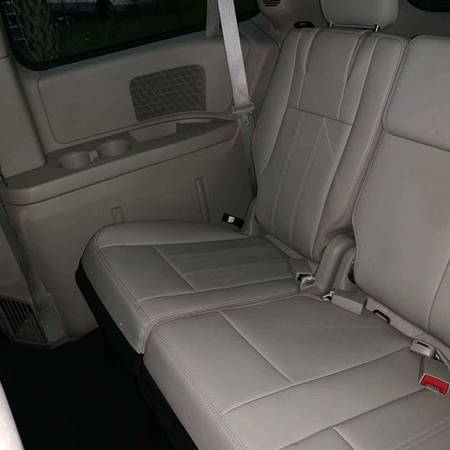 2012 CHRYSLER TOWN & COUNTRY 131,475 MILES - cars & trucks - by... for sale in Fort Myers, FL – photo 8