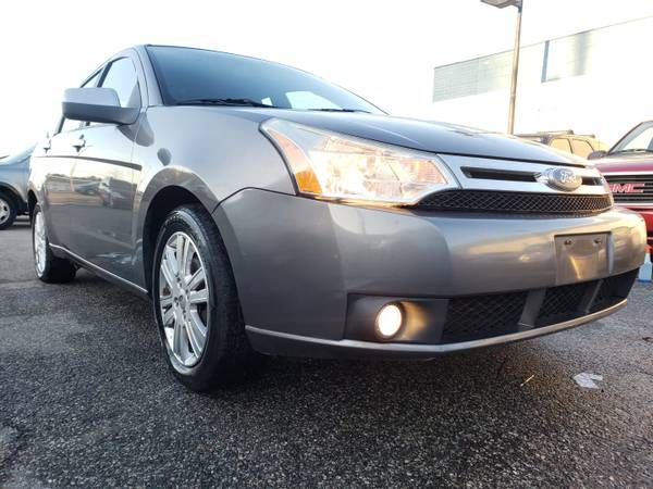 2010 Ford focus, Excellent condition and reliable car - cars & for sale in Richmond , VA – photo 2