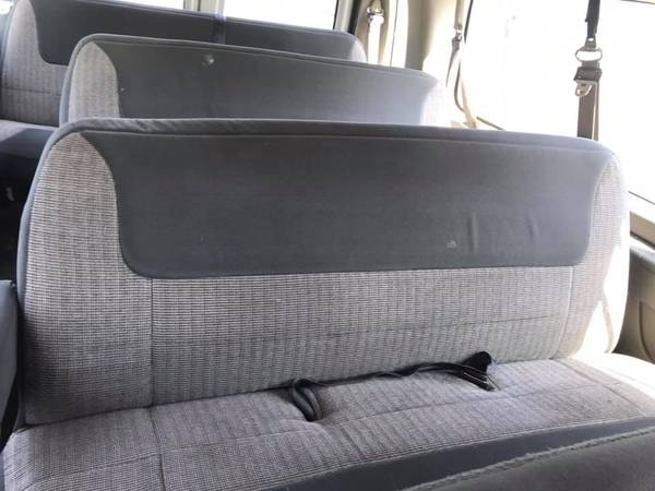 2004 Ford E-350 Super Duty 15 Passenger Van Runs Great!!! for sale in Wooster, AR – photo 11