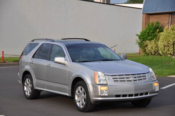2008 Cadillac SRX AWD 90K Pano ROOF LEATHER 3RD ROW PA Inspected for sale in Feasterville Trevose, PA – photo 3