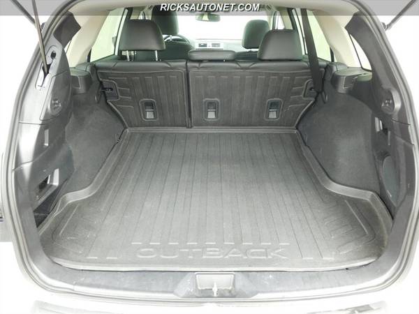 2016 Subaru Outback Limited With Navigation, Moonroof, Eyesight for sale in Cedar Rapids, IA – photo 24