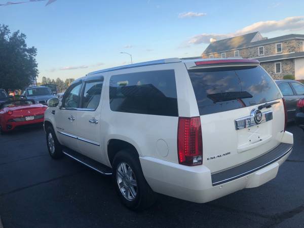 2007 Cadillac Escalade ESV / AWD / LONG / PA INSPECTED *WARRANTY* for sale in Feasterville, PA – photo 3