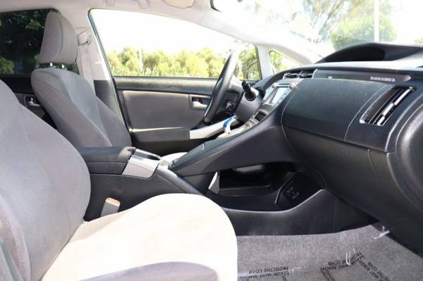 2014 Toyota Prius Plug-in SKU:E3060181 Hatchback for sale in Irvine, CA – photo 21