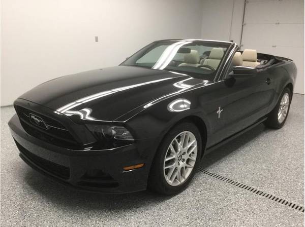 2013 Ford Mustang V6 Premium Convertible*COME TEST DRIVE*WE FINANCE* for sale in Hickory, NC – photo 4