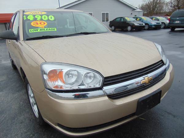 LOW MILES!!2005 CHEVY MALIBU LS - cars & trucks - by dealer -... for sale in CHURUBUSCO, IN, IN – photo 2