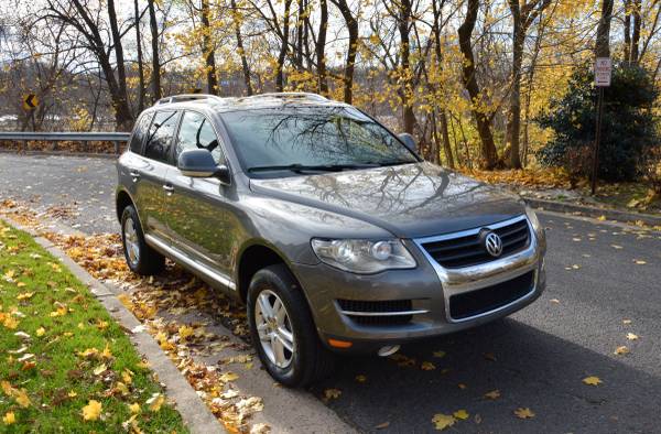 Car Sale_VW TOUAREG - cars & trucks - by owner - vehicle automotive... for sale in Hershey, PA – photo 10