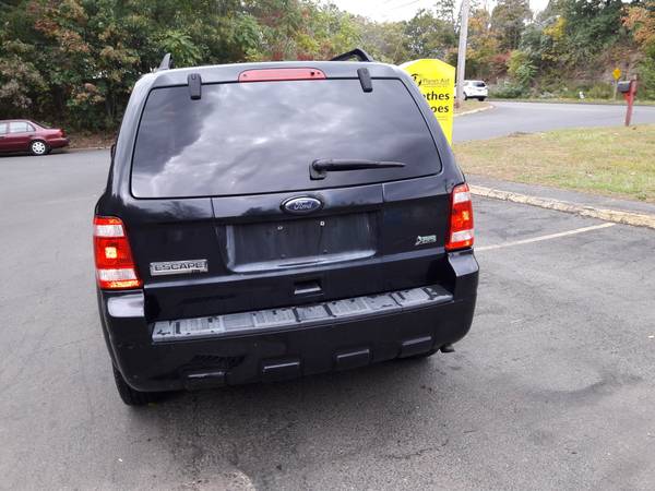 2010 Ford Escape XLt 4x4 for sale in Meriden, CT – photo 3