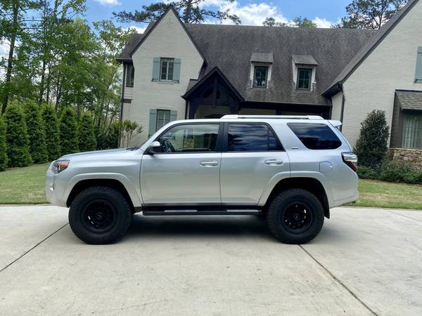2014 Toyota 4Runner 4X4 NO ACCIDENTS, NICE UPGRADES! - cars for sale in Birmingham, AL – photo 2
