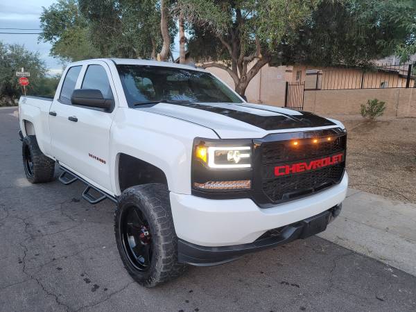 2018 Chevrolet Silverado for sale in Phoenix, AZ