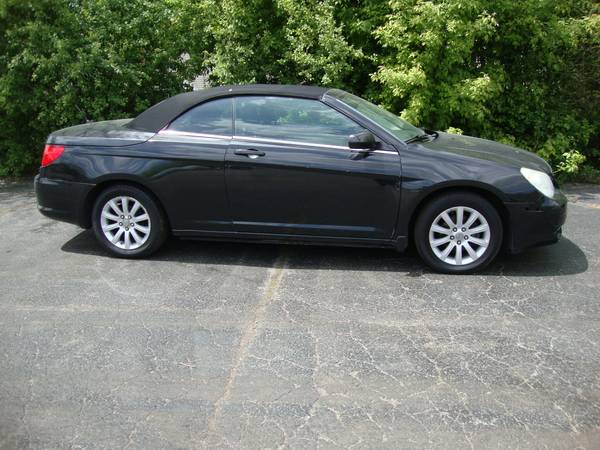 2011 Chrysler Sebring LX Convertible (Low Miles/Excellent Condition) for sale in Northbrook, WI – photo 17