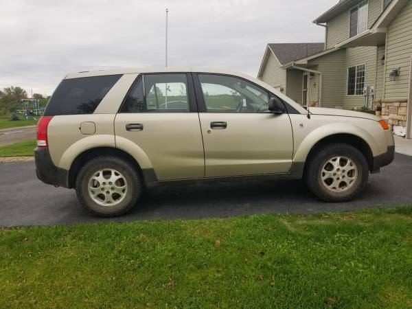 2002 Saturn Vue AWD for sale in Rush City, MN – photo 2