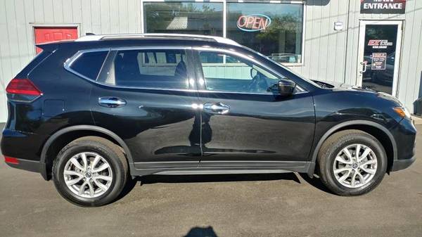 2017 Nissan Rogue SV AWD 4dr Crossover (midyear release) for sale in North Tonawanda, NY – photo 9