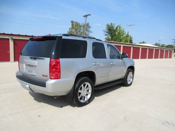 2012 GMC Yukon SLT 4x4 4dr SUV - cars & trucks - by dealer - vehicle... for sale in Bloomington, IL – photo 6