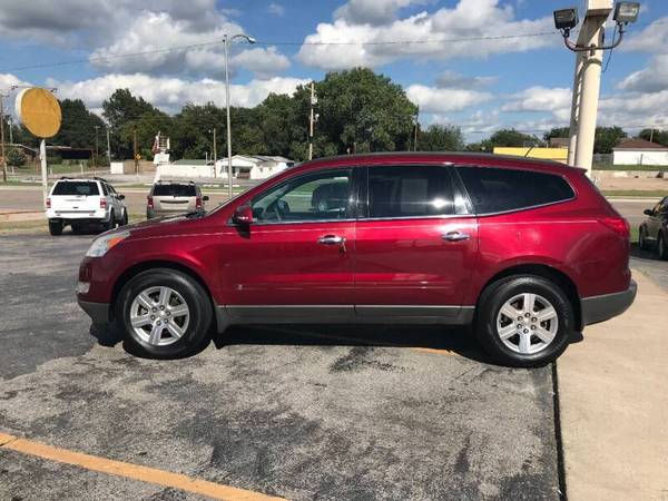 ---- 2010 CHEVY TRAVERSE LT AWD ---- for sale in LAWTON, OK – photo 3