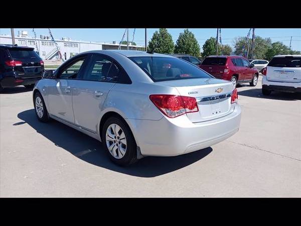 2013 Chevrolet Chevy Cruze LS - - by dealer - vehicle for sale in Wichita, KS – photo 3