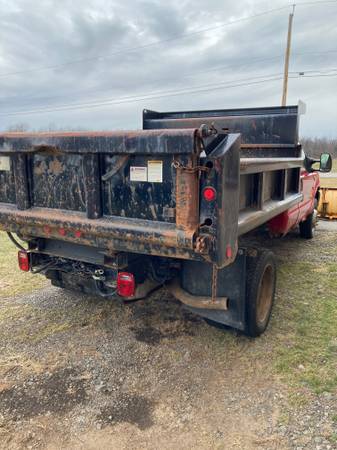 2003 Ford F550 4x4 Dump with plow for sale in Adams Basin, NY – photo 5