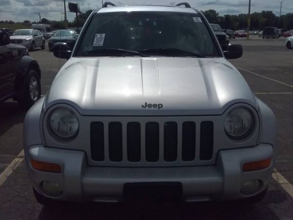 2003 Jeep Liberty 4x4 Limited - cars & trucks - by owner - vehicle... for sale in milwaukee, WI – photo 2