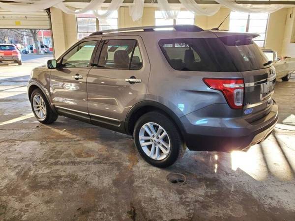 2012 FORD EXPLORER XLT - 3RD ROW SEATING!! - cars & trucks - by... for sale in Pekin, IL – photo 7