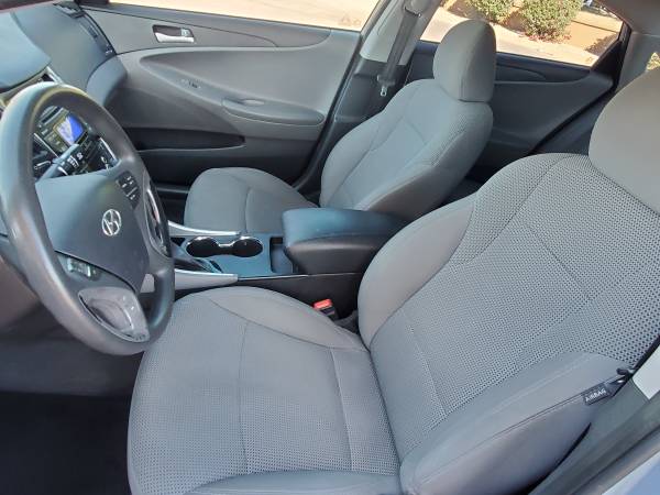 Hyundai Sonata SE 2013 Clean Carfax!! Best Buy On Craigslist!!! -... for sale in Gilbert, AZ – photo 14