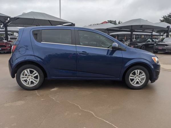 2014 Chevrolet Sonic LT SKU:E4112919 Hatchback - cars & trucks - by... for sale in Fort Worth, TX – photo 5