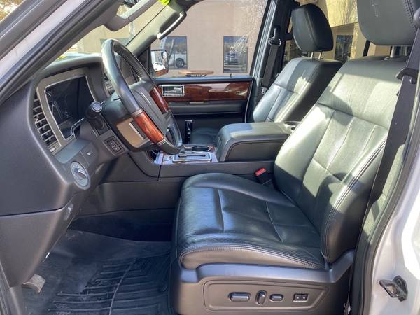 2011 Lincoln Navigator 2WD, 3rd Row, Leather, Sunroof, Heated Seats for sale in MONTROSE, CO – photo 16
